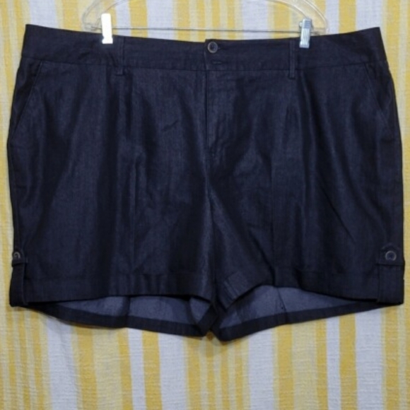 Cato Women's Blue Drew Fit Cuffed Stretch Pleated Denim Shorts size 28W - Picture 1 of 8
